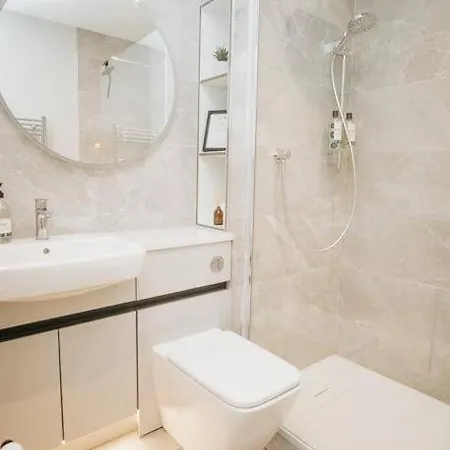 Portland Square Penthouse - Two Bed Luxury Apartment In Carlisle, Cumbria, Uk شقة كارلايل