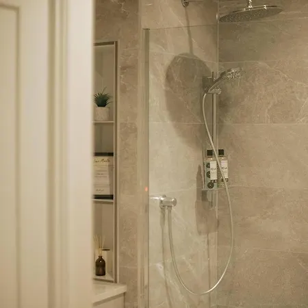 Portland Square Penthouse - Two Bed Luxury Apartment In Carlisle, Cumbria, Uk شقة كارلايل