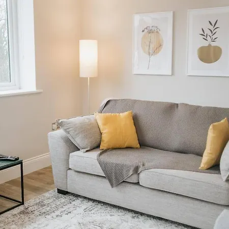Portland Square Penthouse - Two Bed Luxury Apartment In Carlisle, Cumbria, Uk *